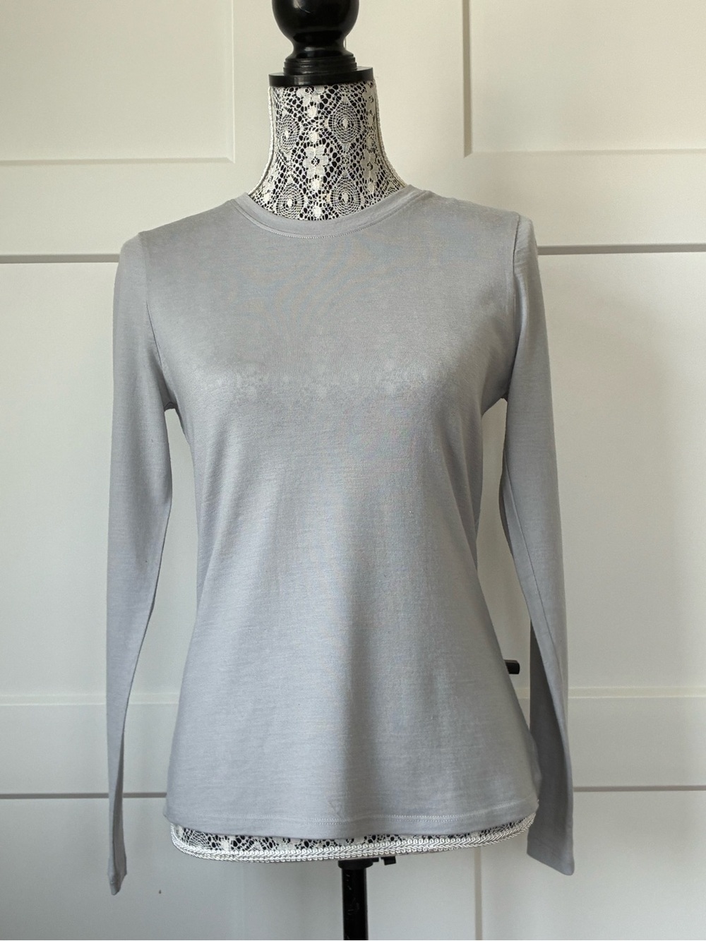 Unbound Merino Lightweight Merino Wool Tee - Light Gray